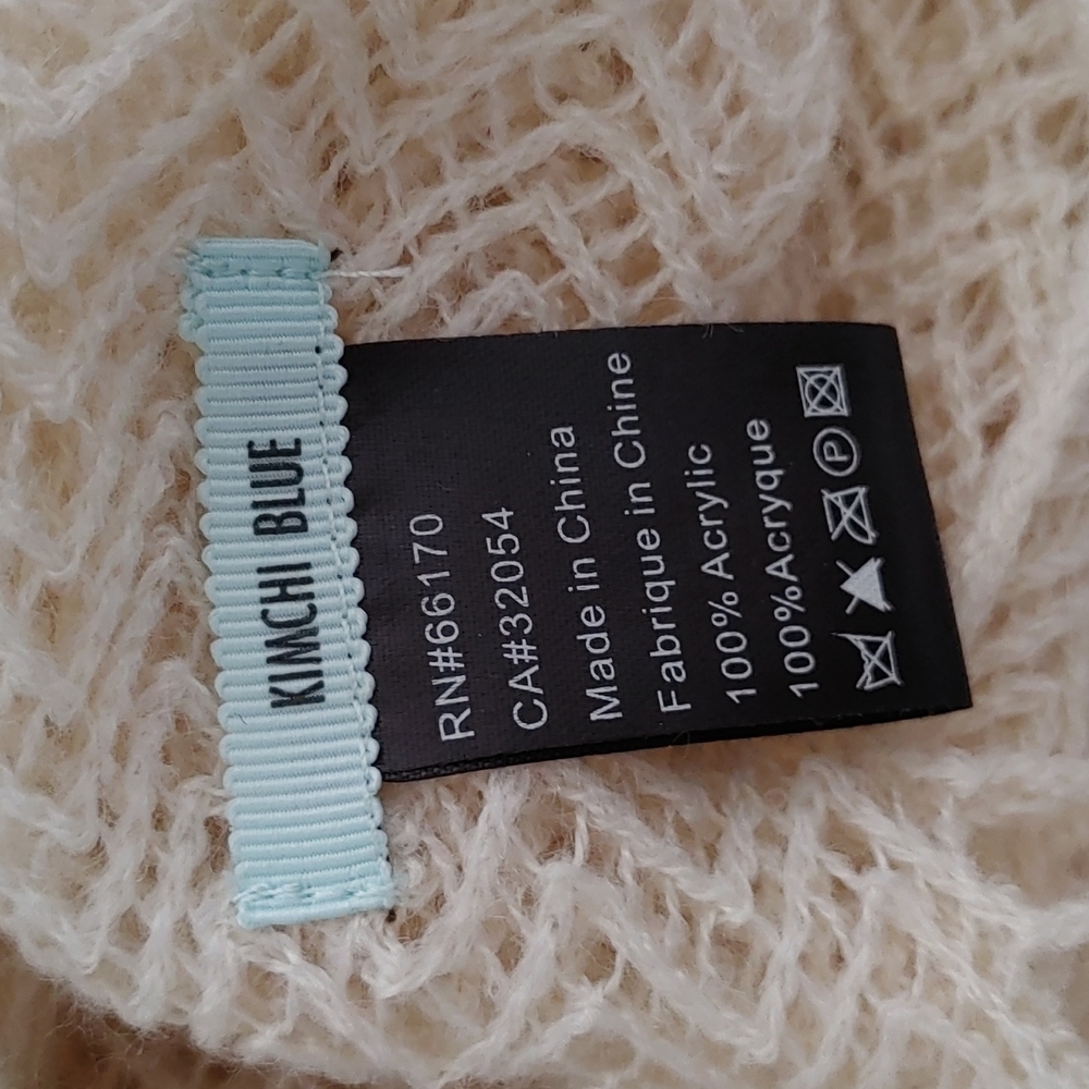 Kimchi blue | cream knit with tassels infinity scarf - Picture 3 of 3